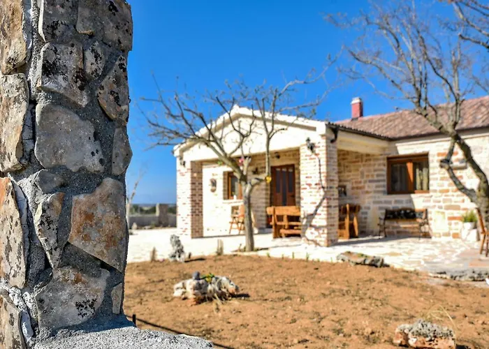 Anita 2 For 8 Persons With Pool * Stankovci (Zadar)