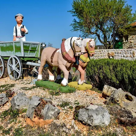 Anita 2 For 8 Persons With Pool بيت للعطل Stankovci (Zadar)