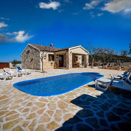 Anita 2 For 8 Persons With Pool * Stankovci (Zadar)