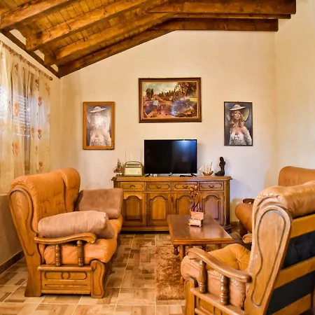 بيت للعطل Anita 2 For 8 Persons With Pool