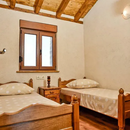 Anita 2 For 8 Persons With Pool Сasa de vacaciones *