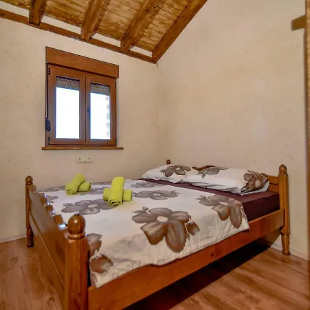 Anita 2 For 8 Persons With Pool Сasa de vacaciones Stankovci (Zadar)