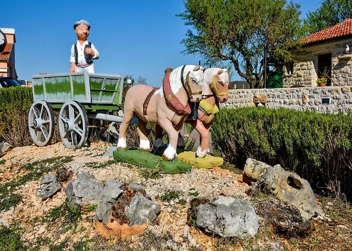 Anita 2 For 8 Persons With Pool بيت للعطل Stankovci (Zadar)